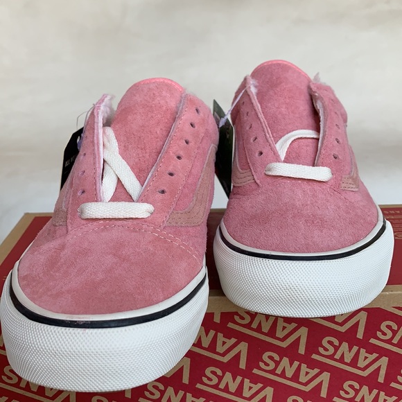 fluffy pink vans